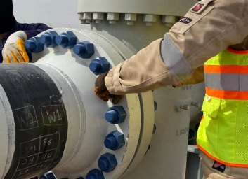 Piping flange installation work